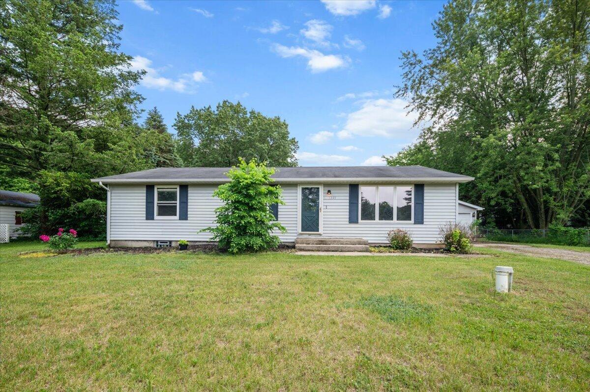 7218 11 Mile Road NE