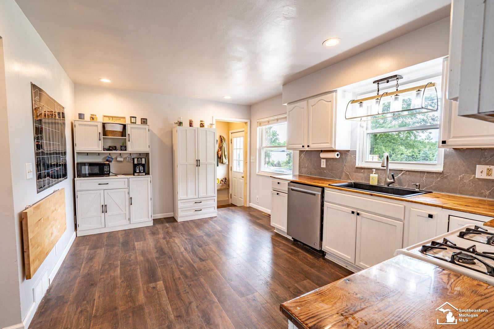 14454 Dixon Road