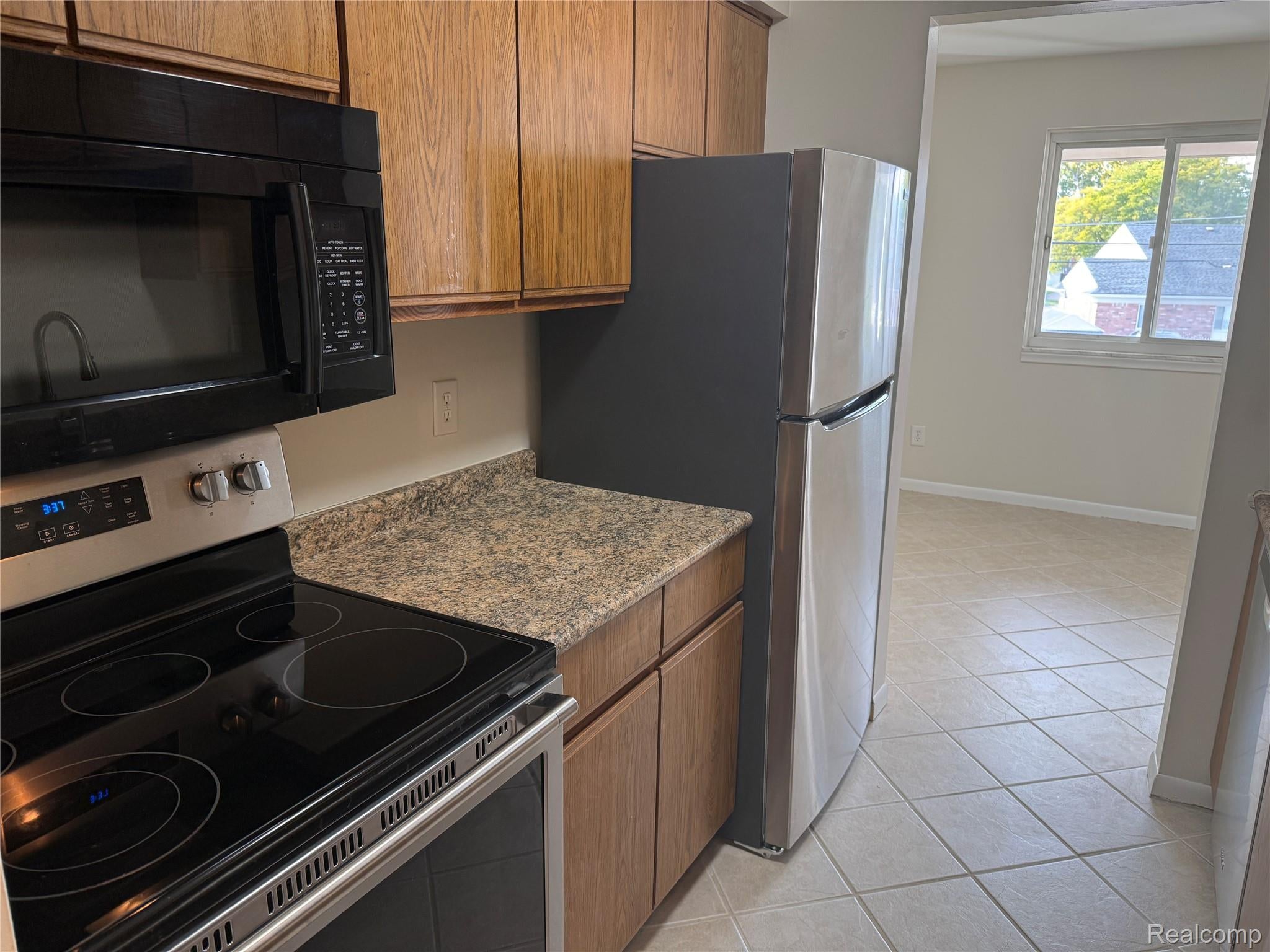 21542 Saint Gertrude Street #6