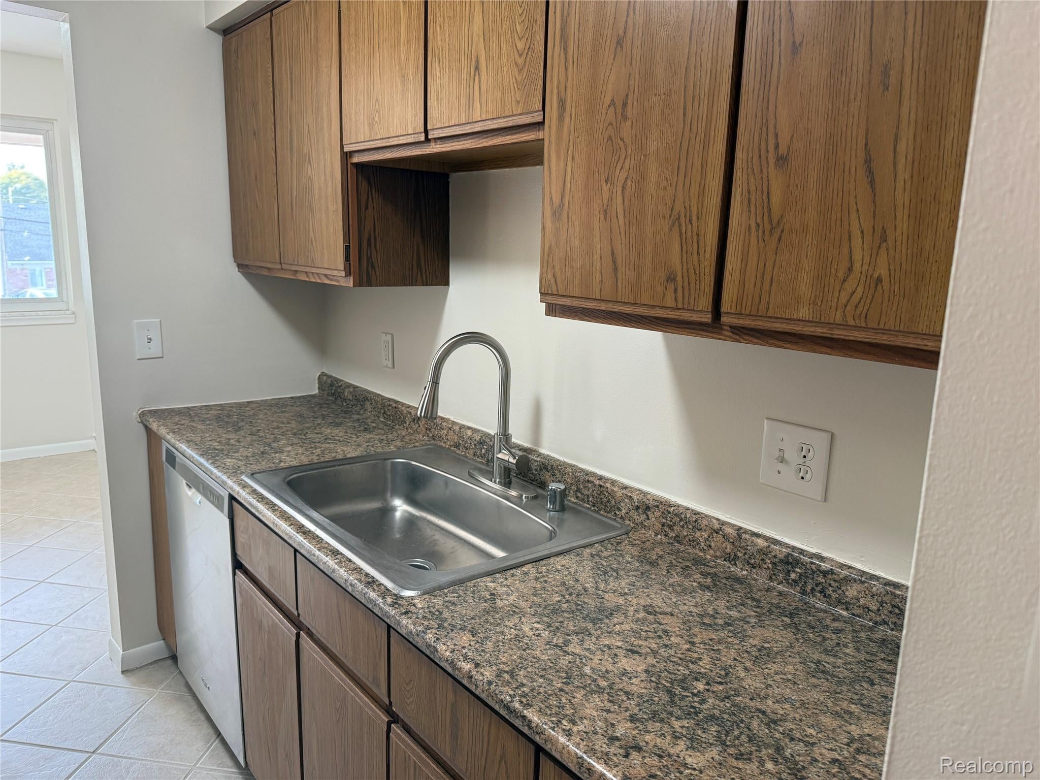 21542 Saint Gertrude Street #6