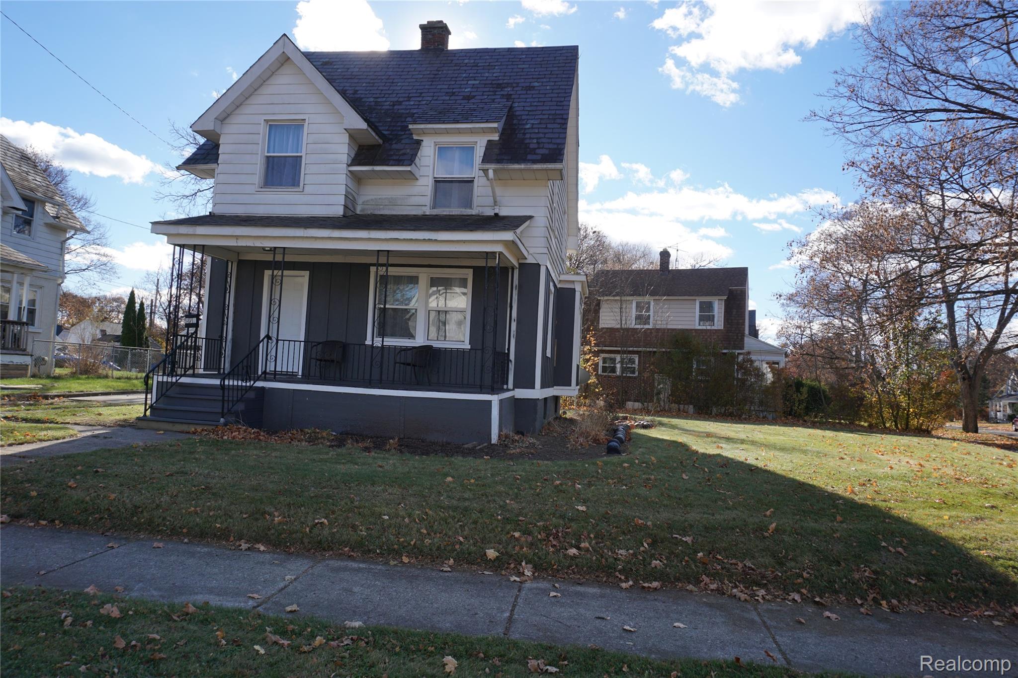 971 N Chevrolet Avenue