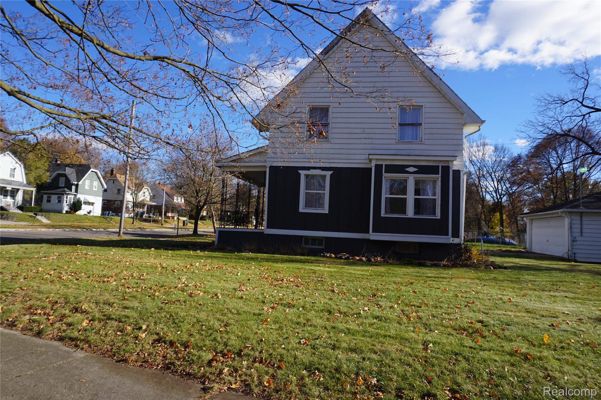 971 N Chevrolet Avenue