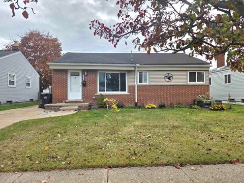 15010 Petrie Street Roseville City MI 48066