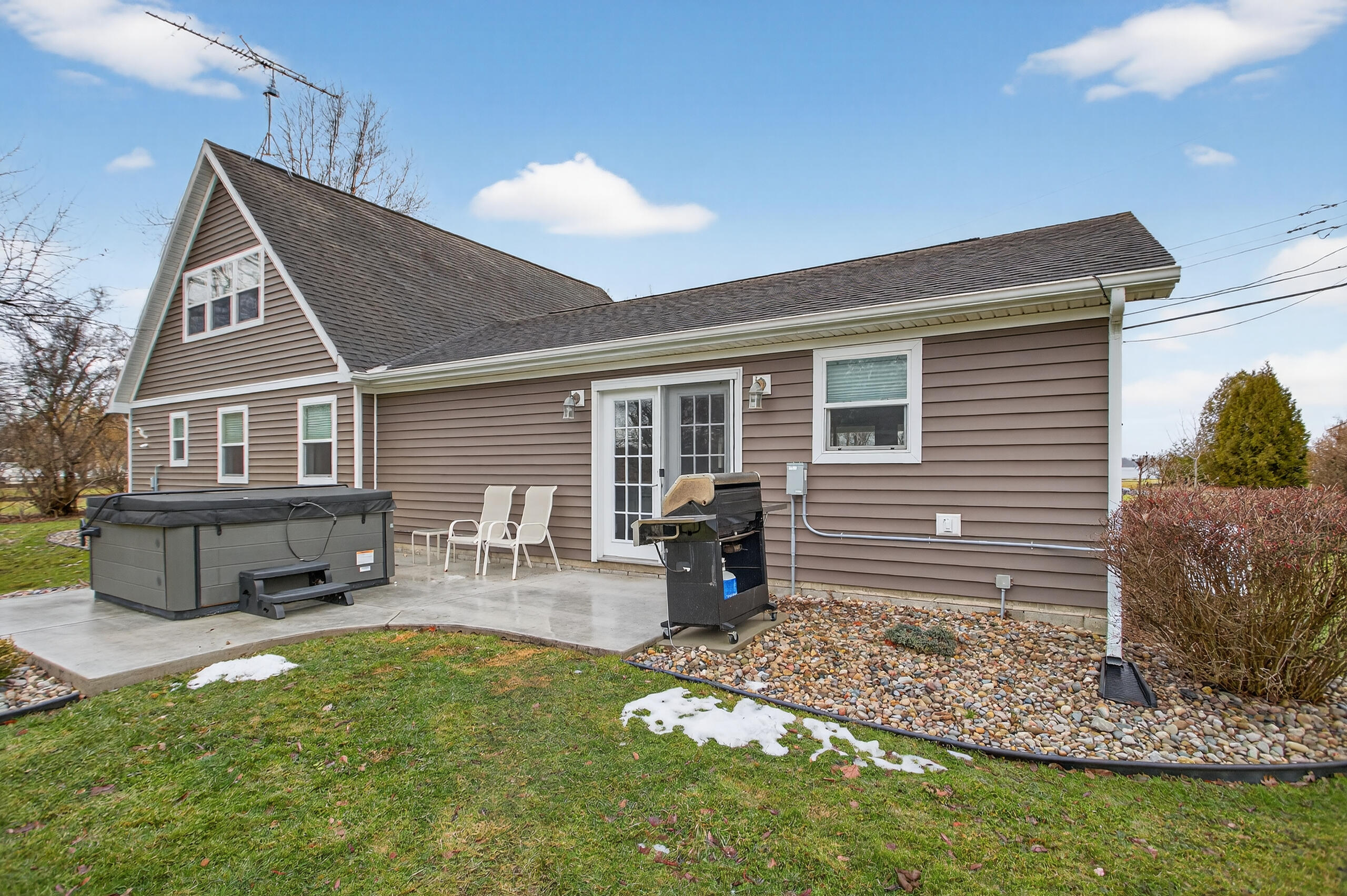 1047 Wamplers Lake Road