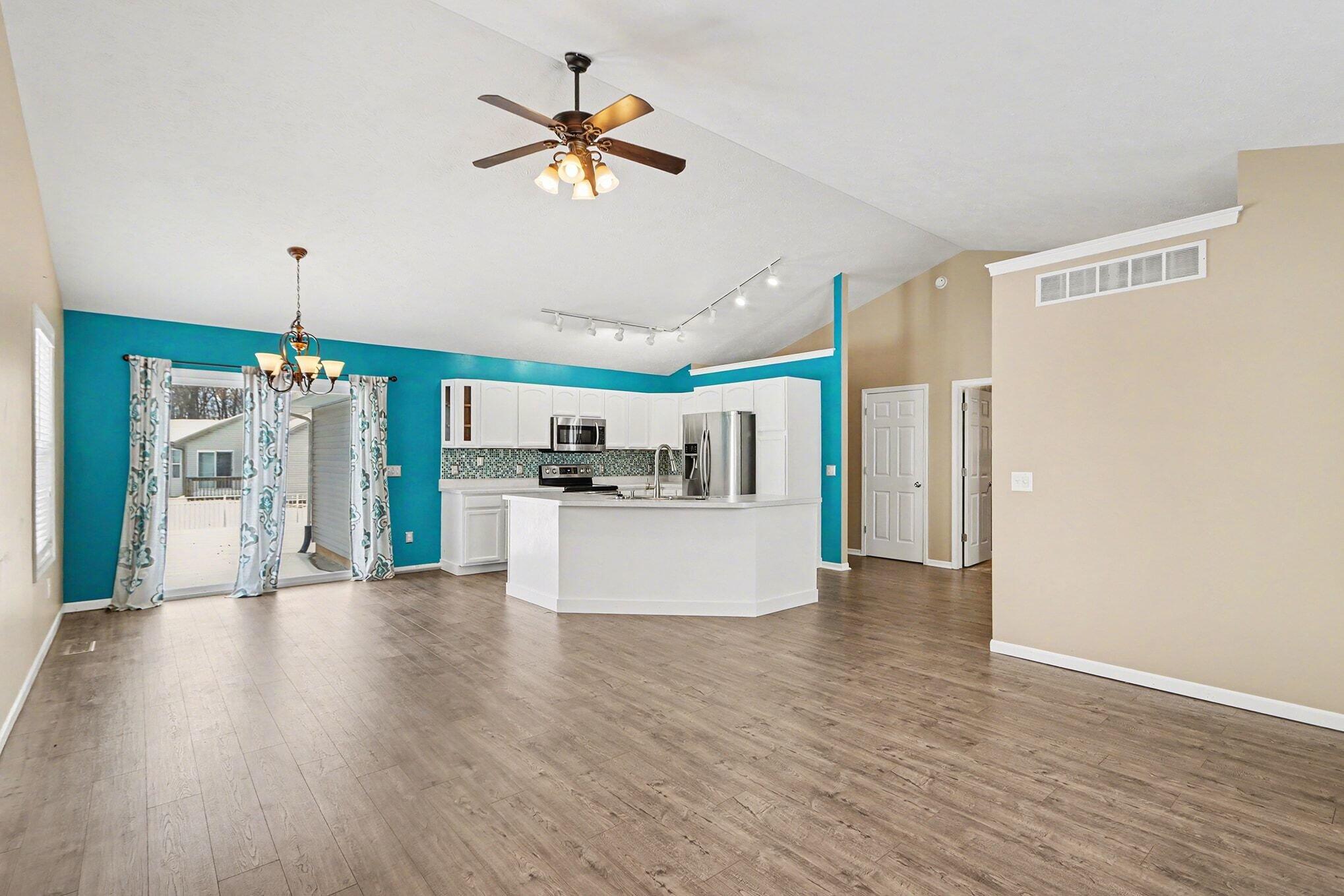 6189 Clover Meadows Avenue