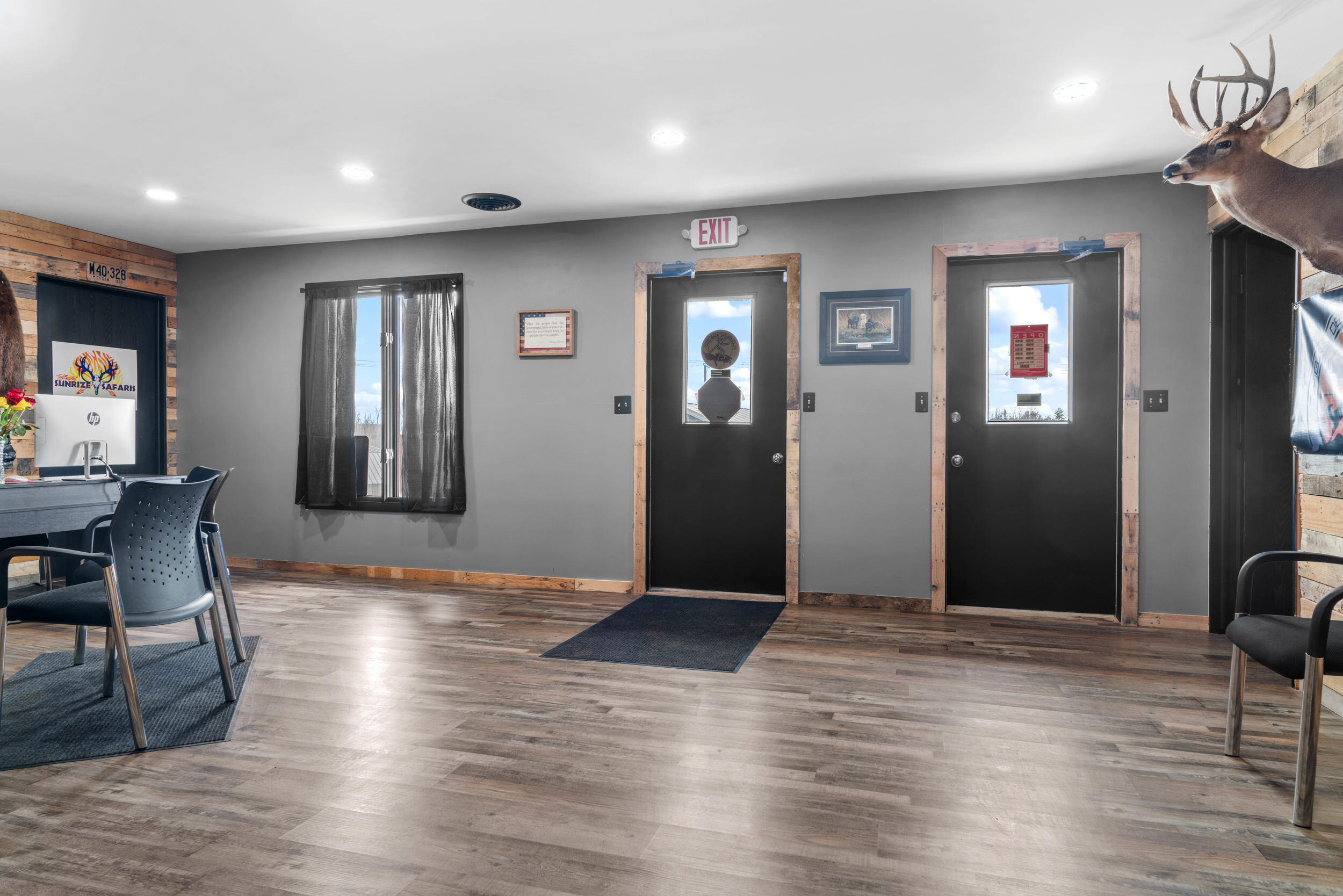 2764 W Carleton Road