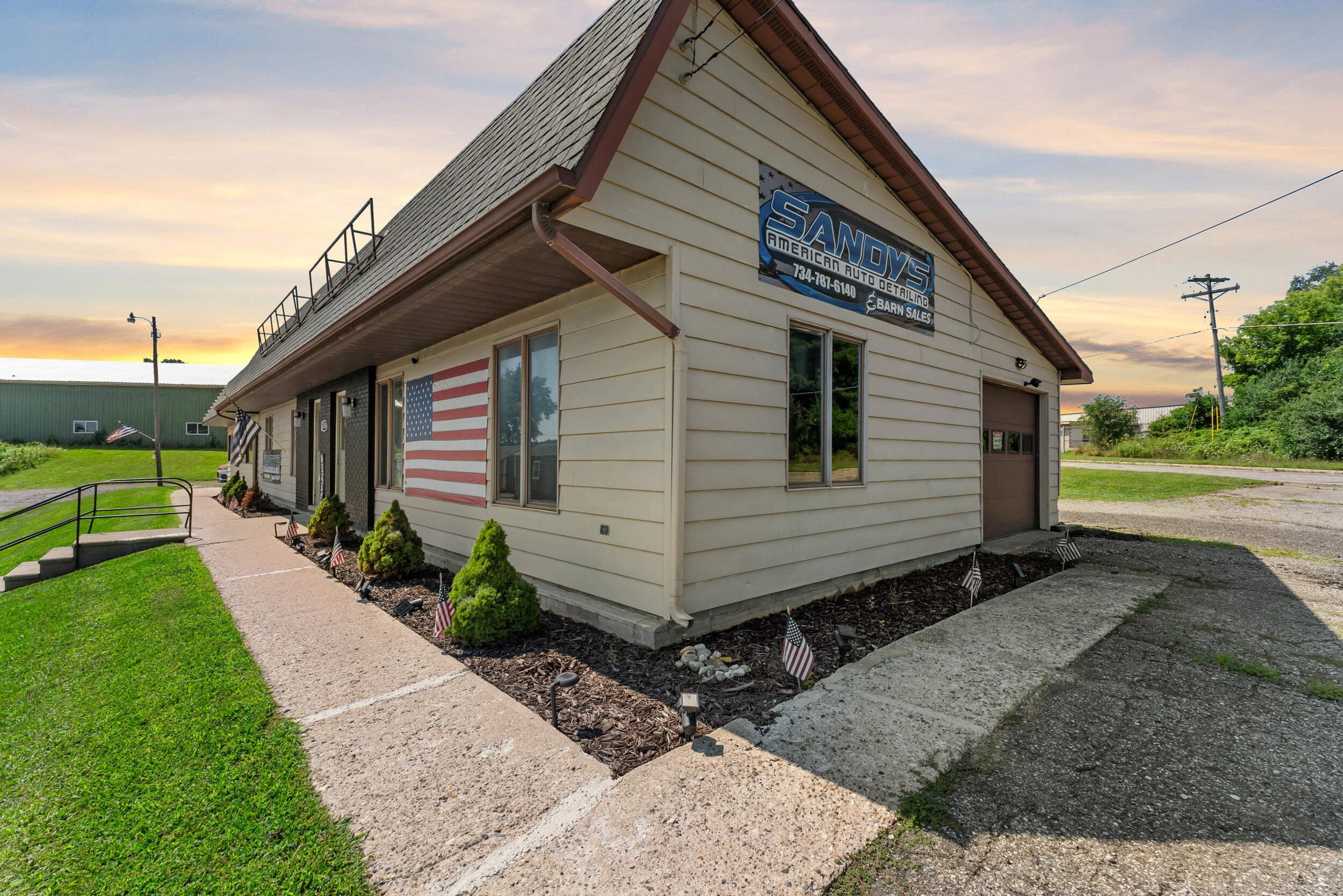 2764 W Carleton Road