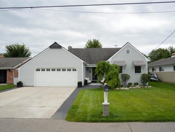 139 CHANNELSYDE Road Algonac City MI 48001