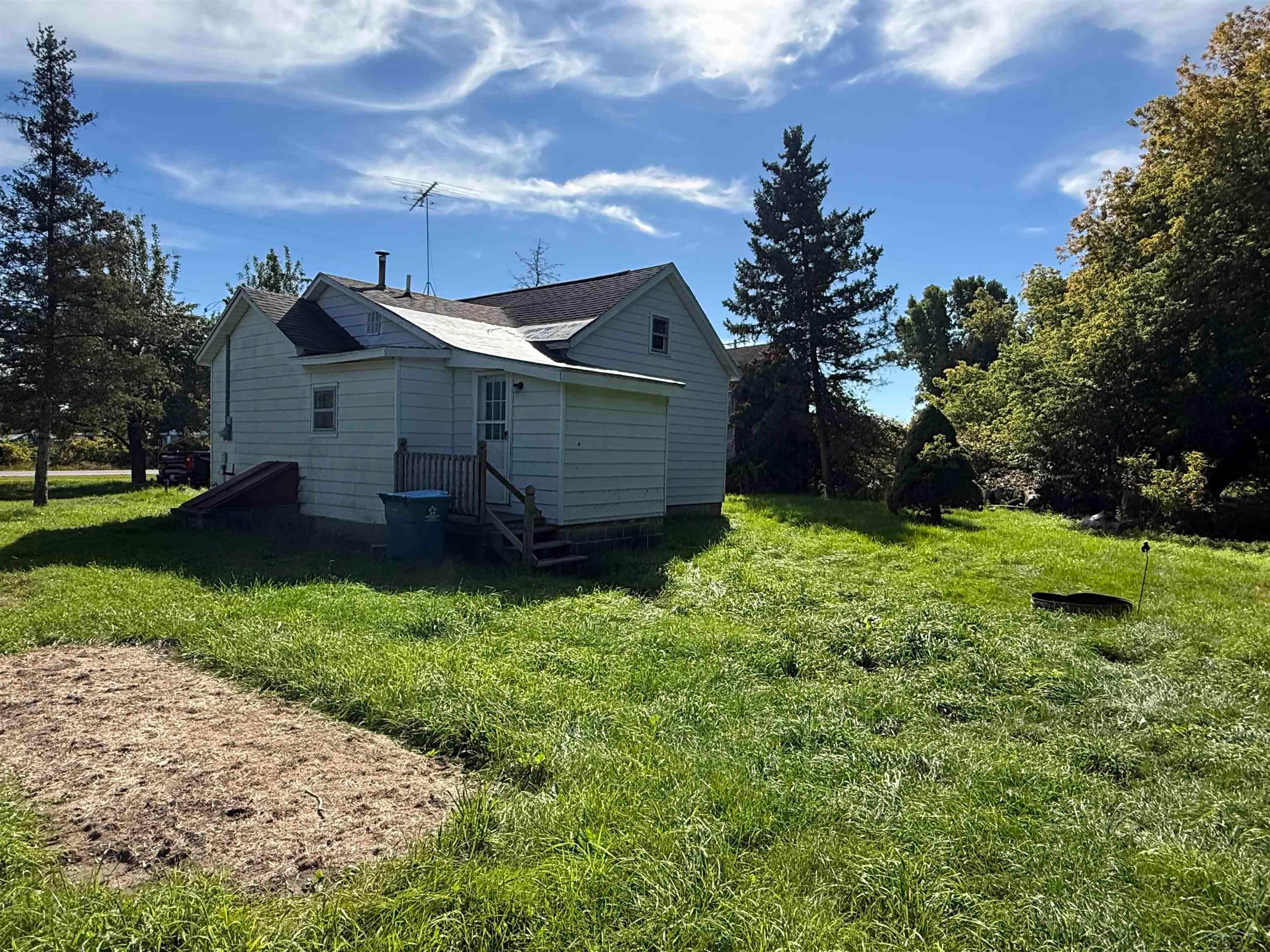 811 N Melita Road