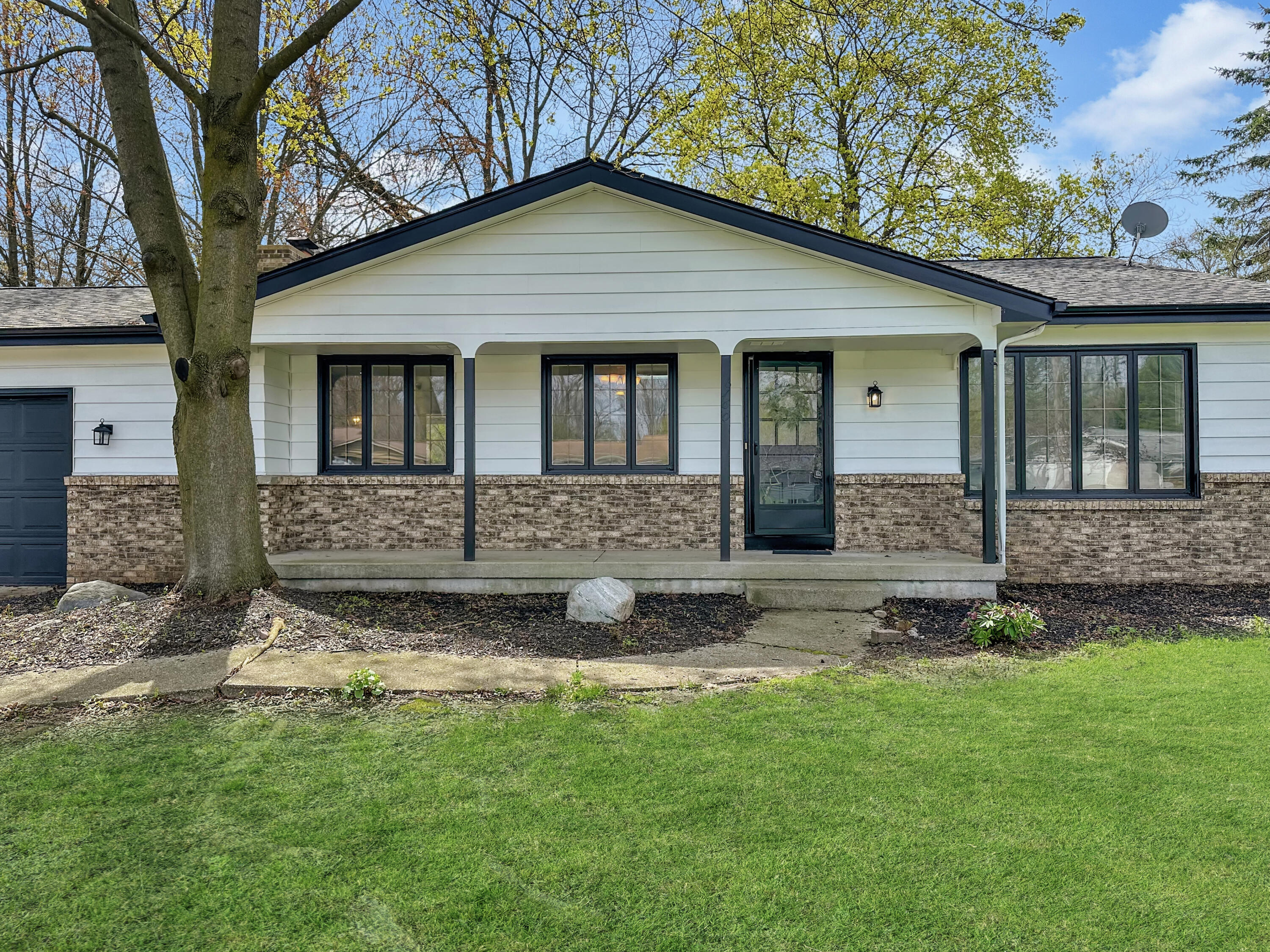 6160 Del Cano Drive SE