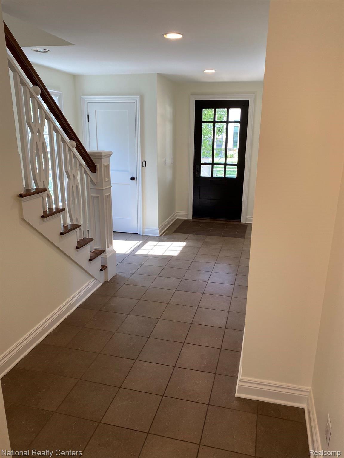 1588 BENNAVILLE Avenue