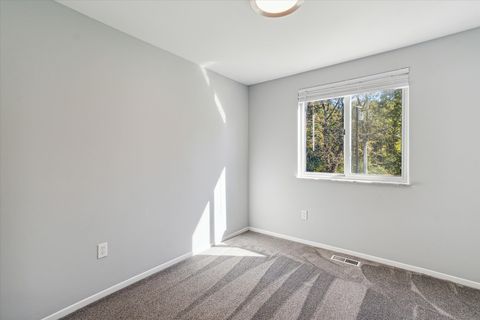 A home in CommerceCharterTownship_Oakland