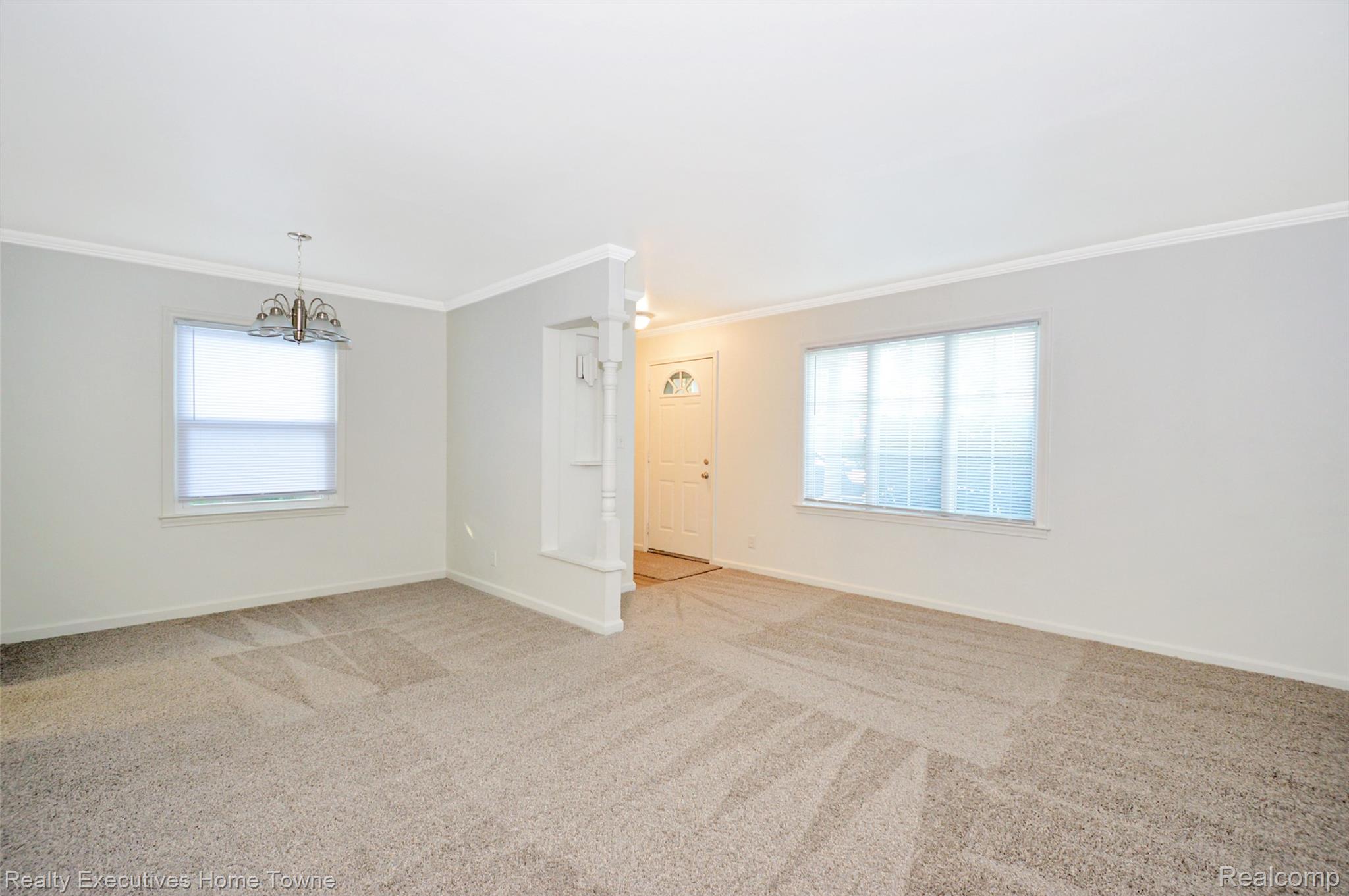 11205 W Clements Circle