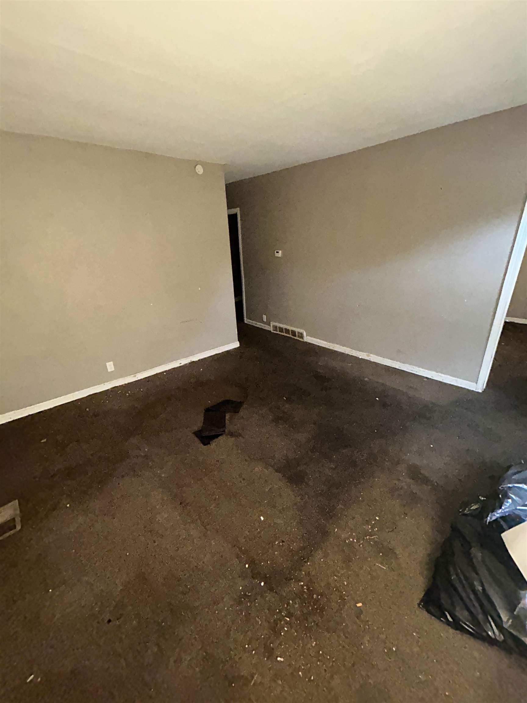 825 Vermilya Avenue