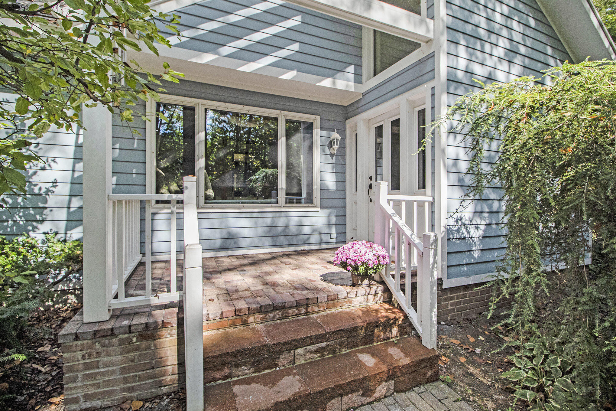 9453 Whispering Pines Drive