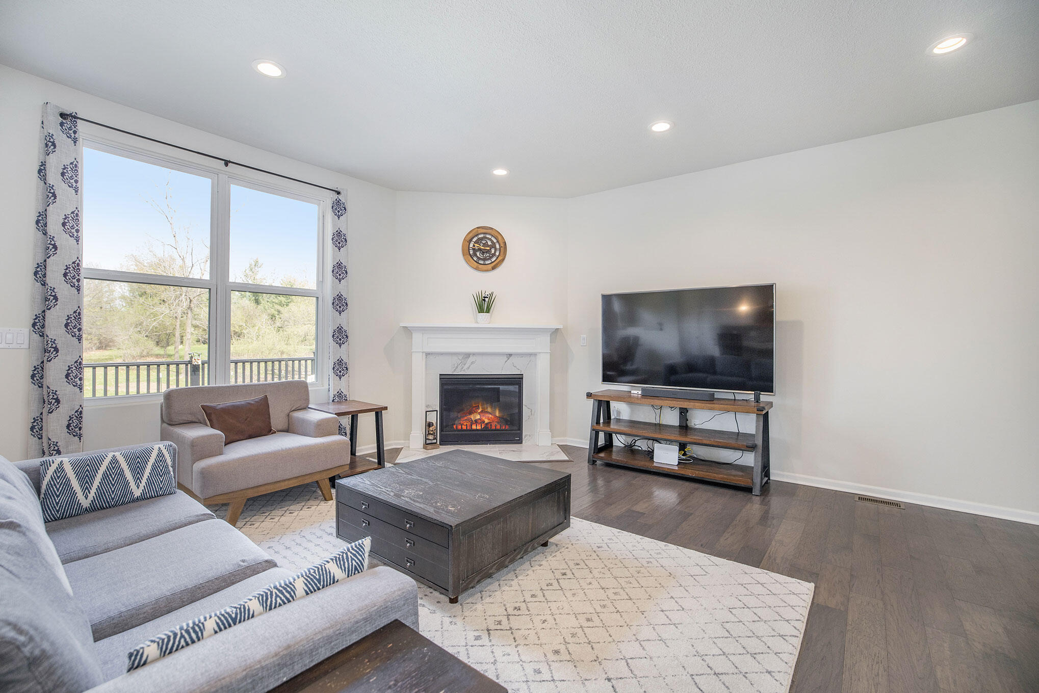 2899 Dillon Drive
