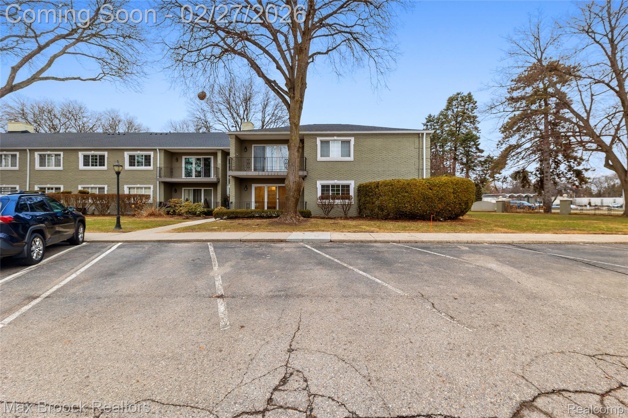 1111 N Old Woodward Avenue 23