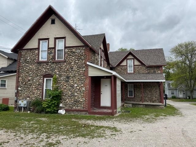 1020 S Lansing