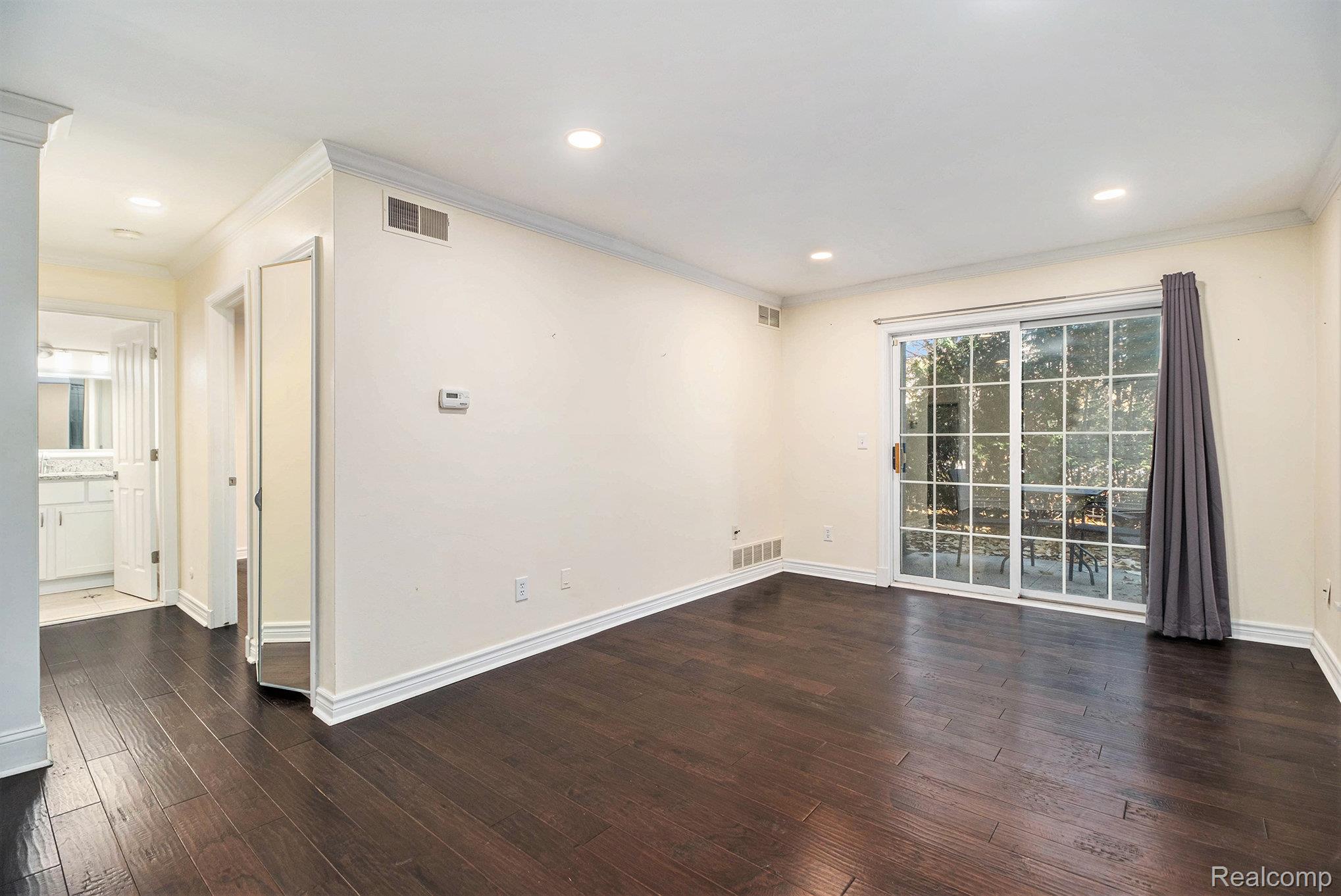 662 Purdy Street 104