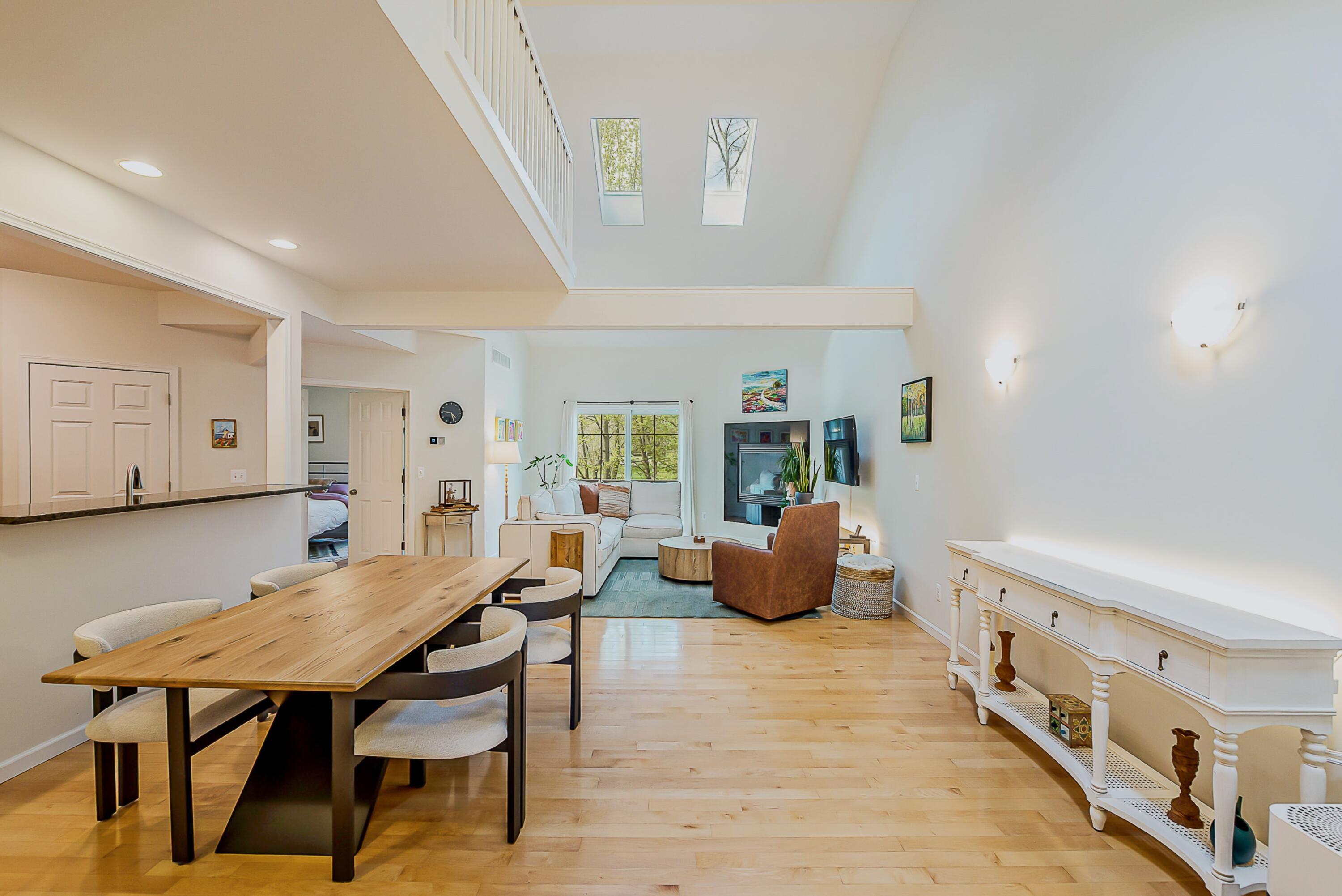 2072 Liberty Heights