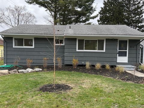 3512 Wilkie Street Waterford Charter Township MI 48329