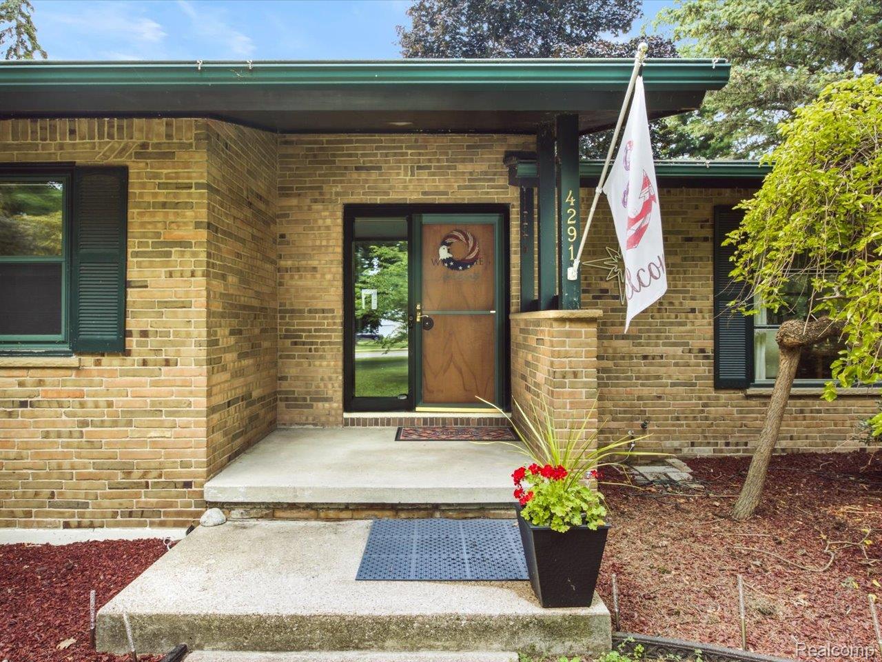 4291 Gratiot Avenue