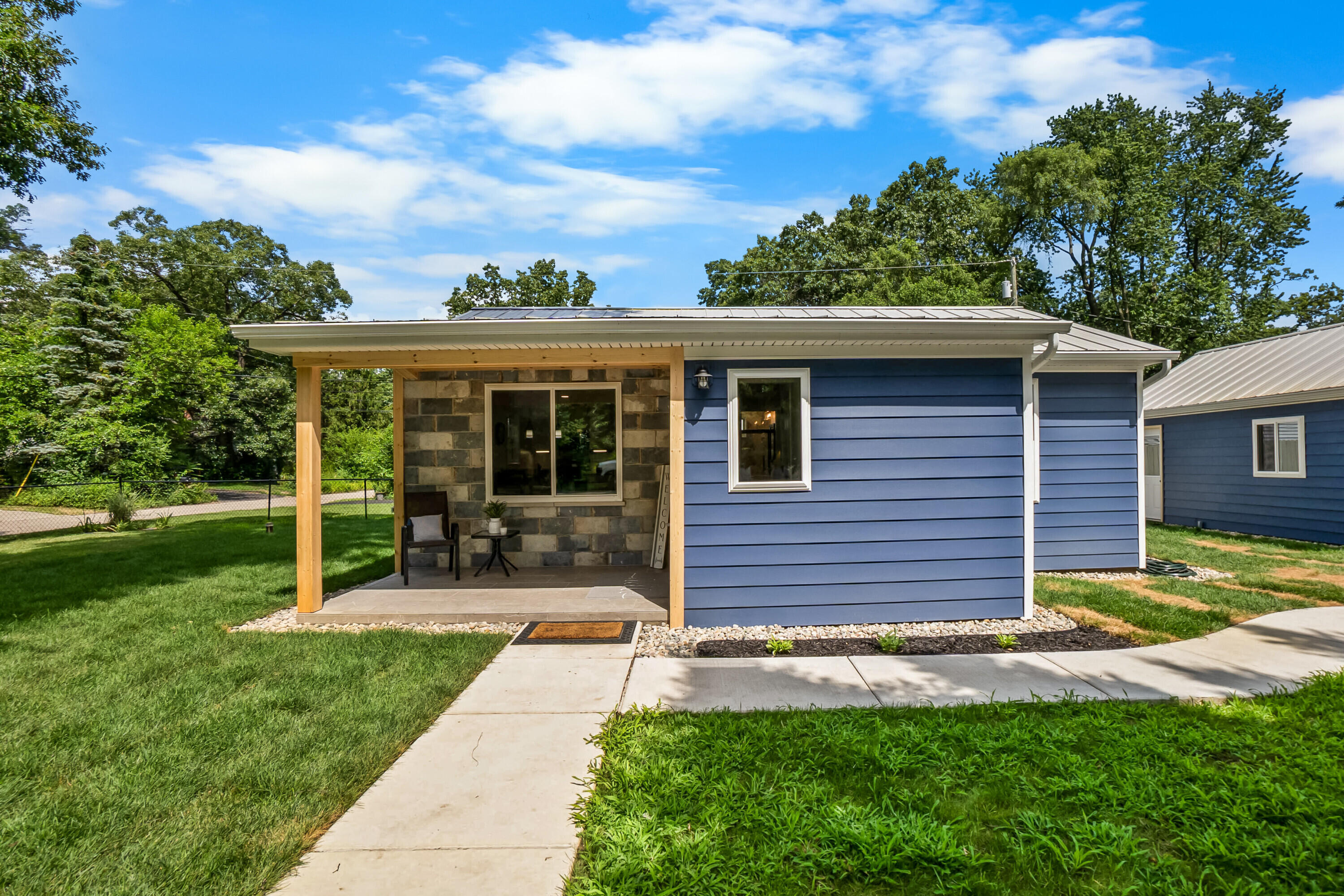 4387 Cedar Avenue
