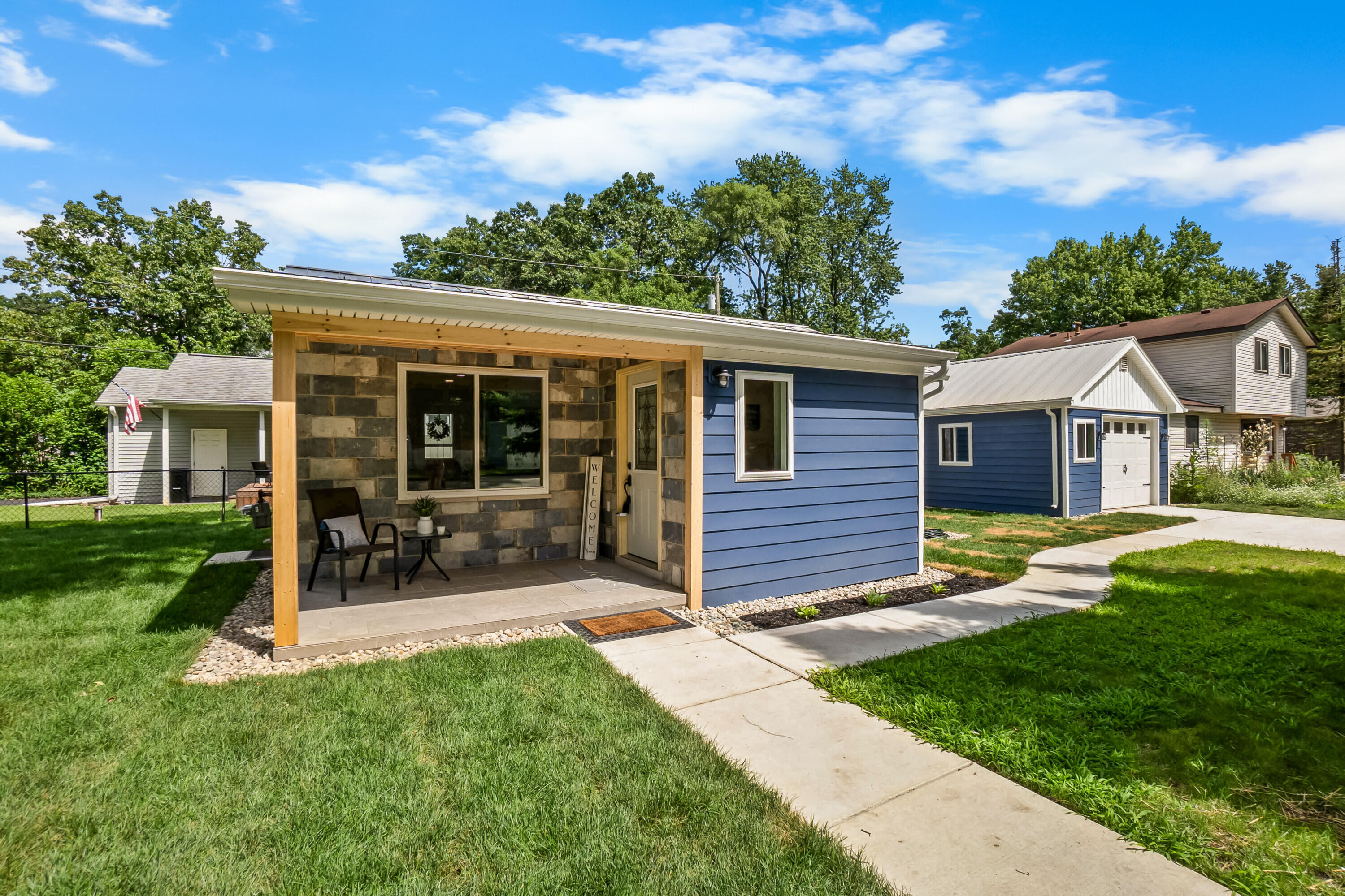 4387 Cedar Avenue