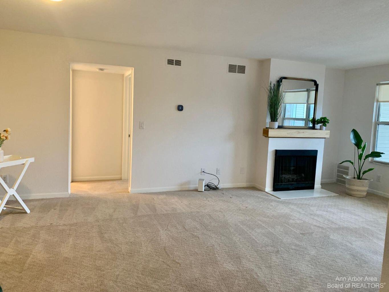 109 Fieldcrest St Apt 302,