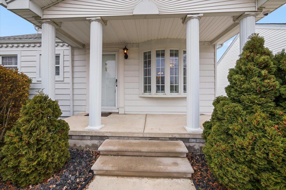 17591 Matthews Street