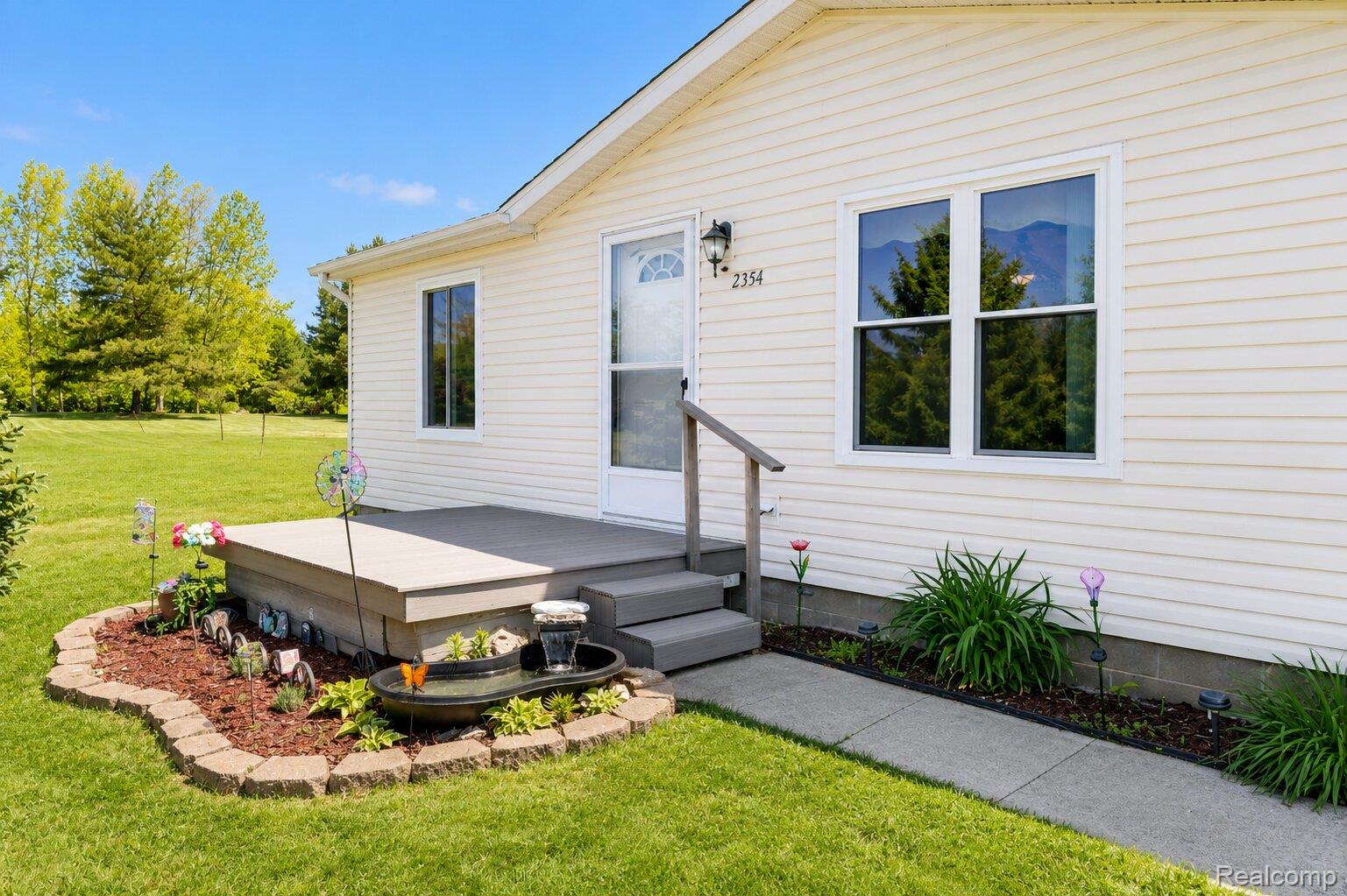 2354 Brent Street 203