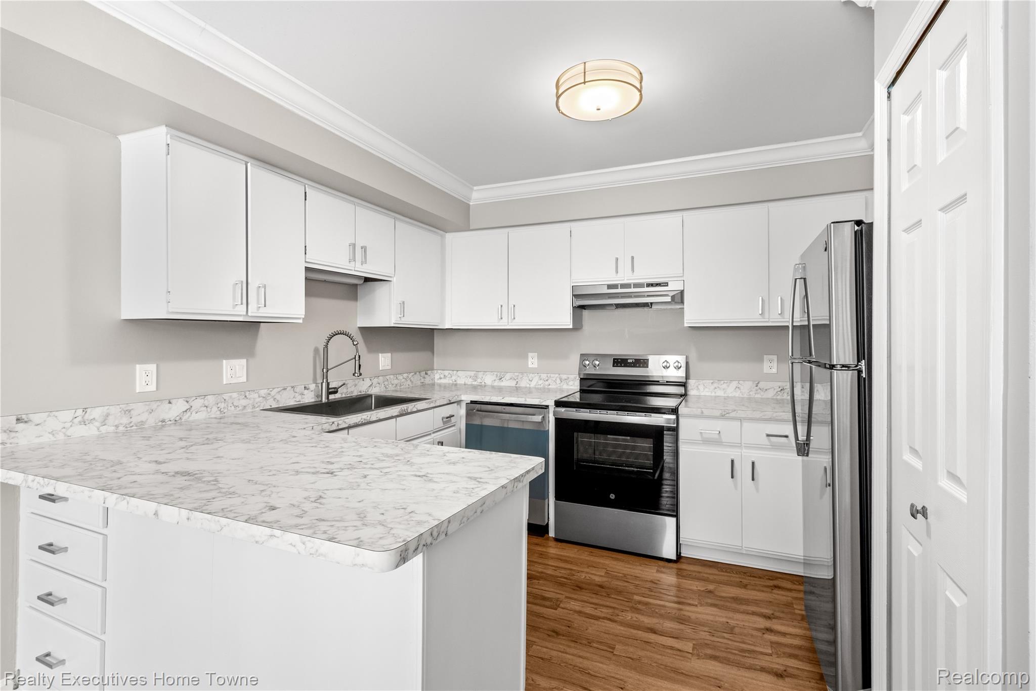 929 Country Club Drive