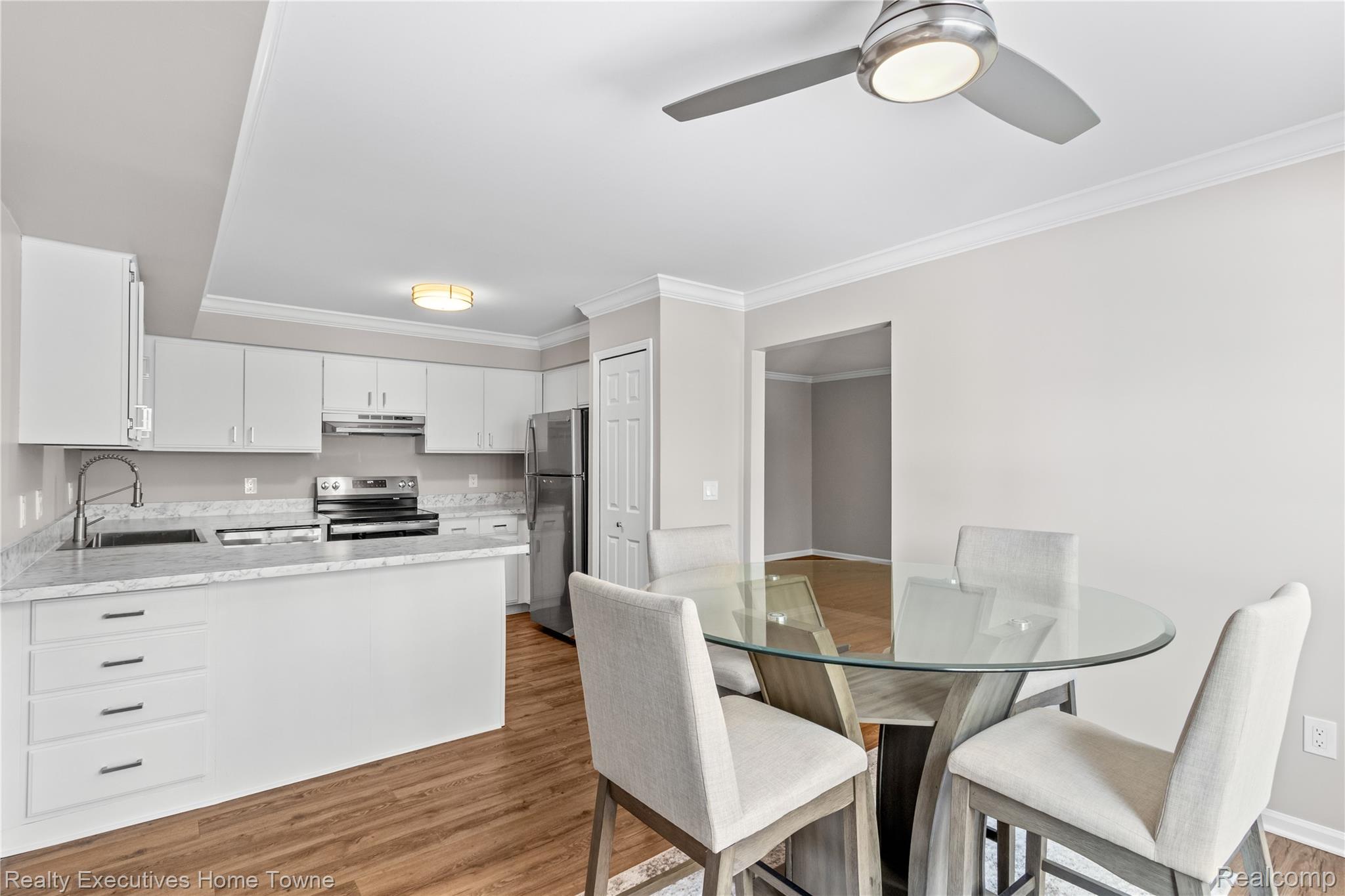 929 Country Club Drive