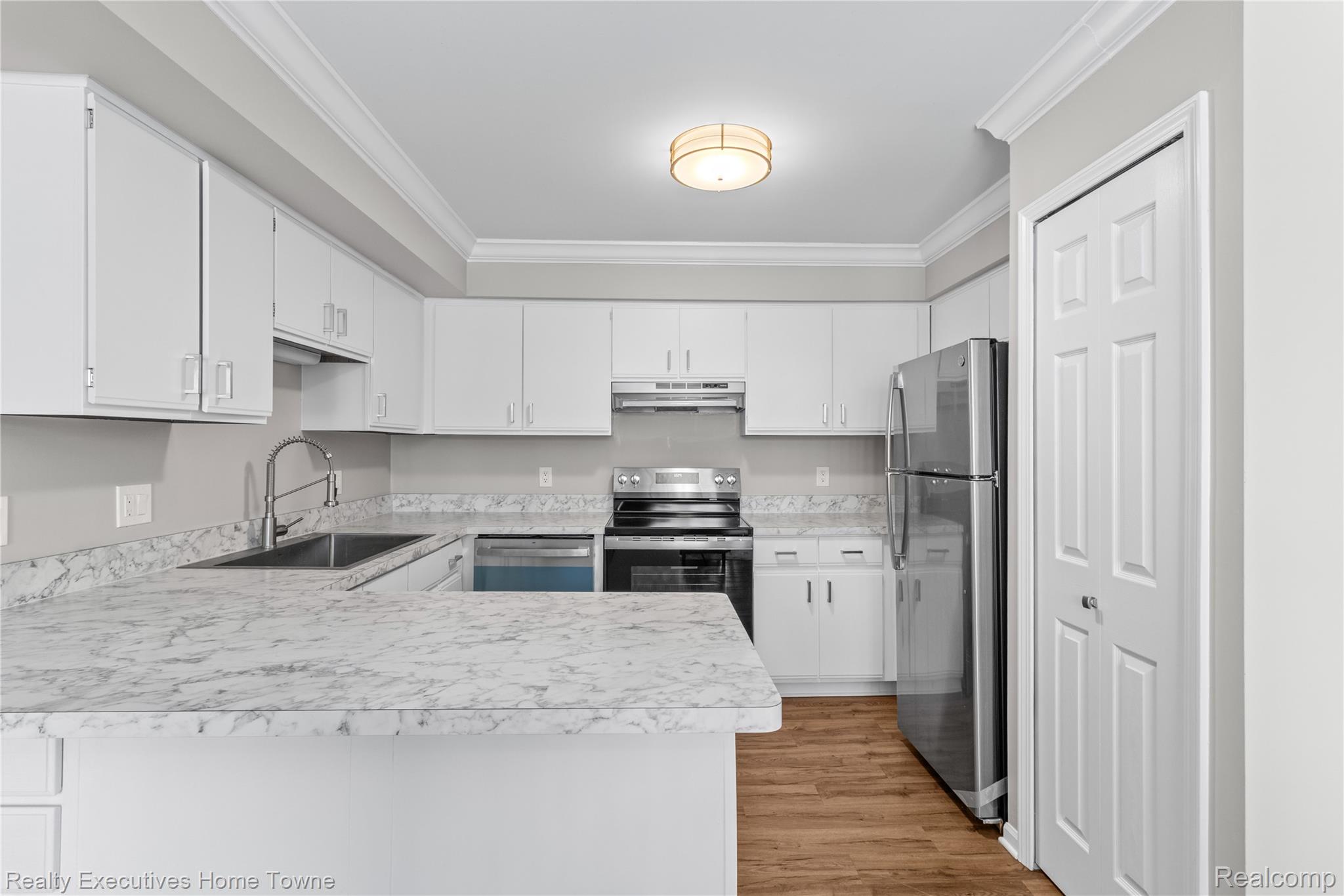 929 Country Club Drive