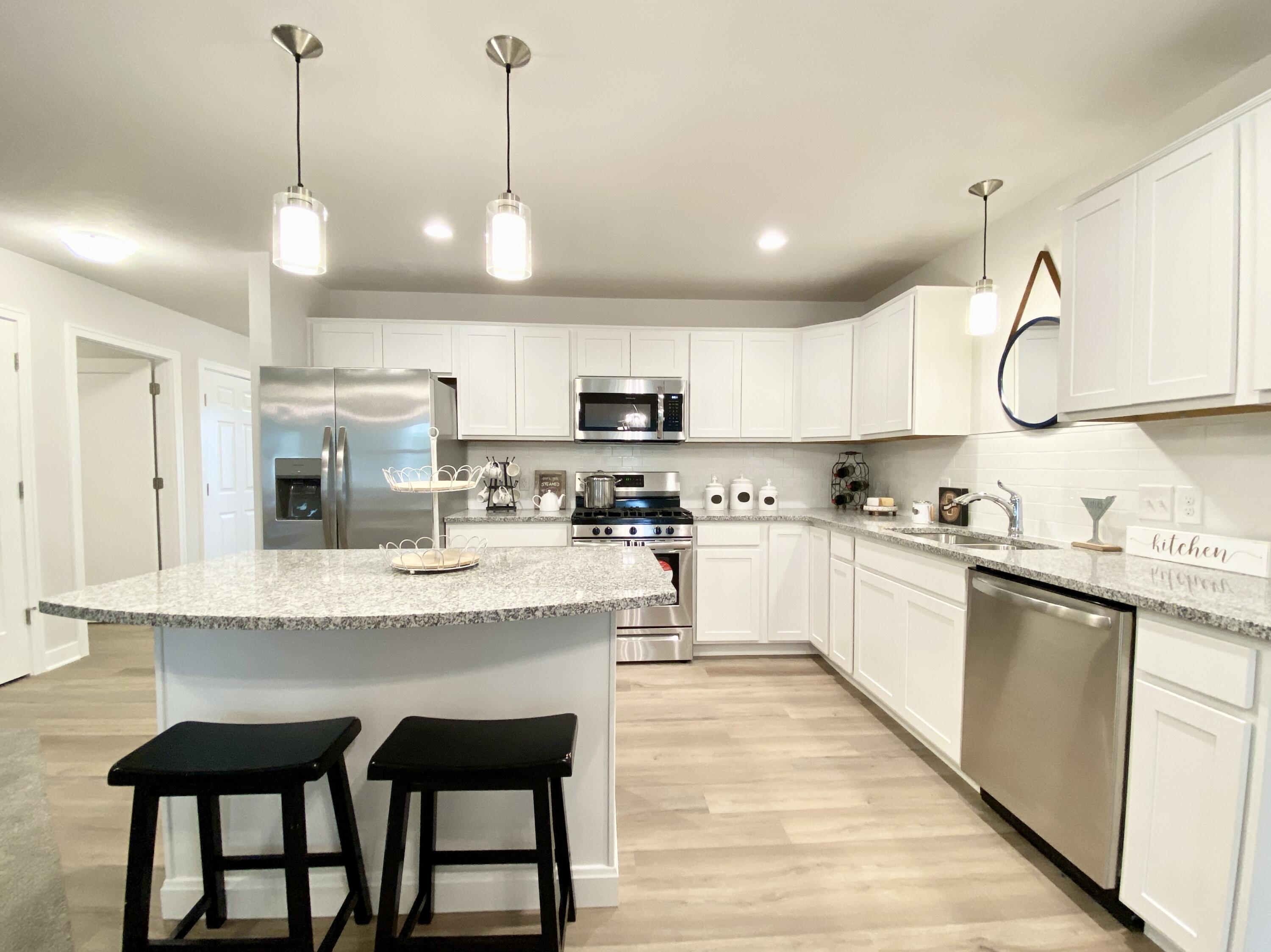 4273 Highpoint Drive 112