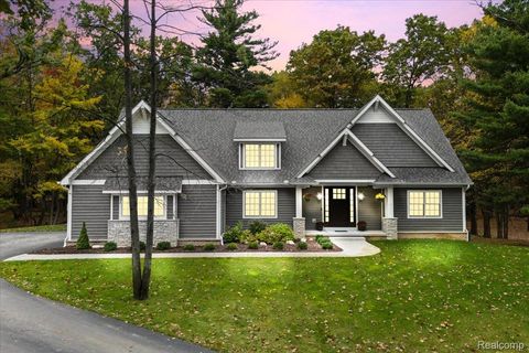 771 Harmony Hills Parkway Oxford Charter Township MI 48371