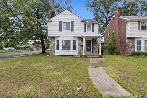 18903 Pinehurst Street Detroit City MI 48221