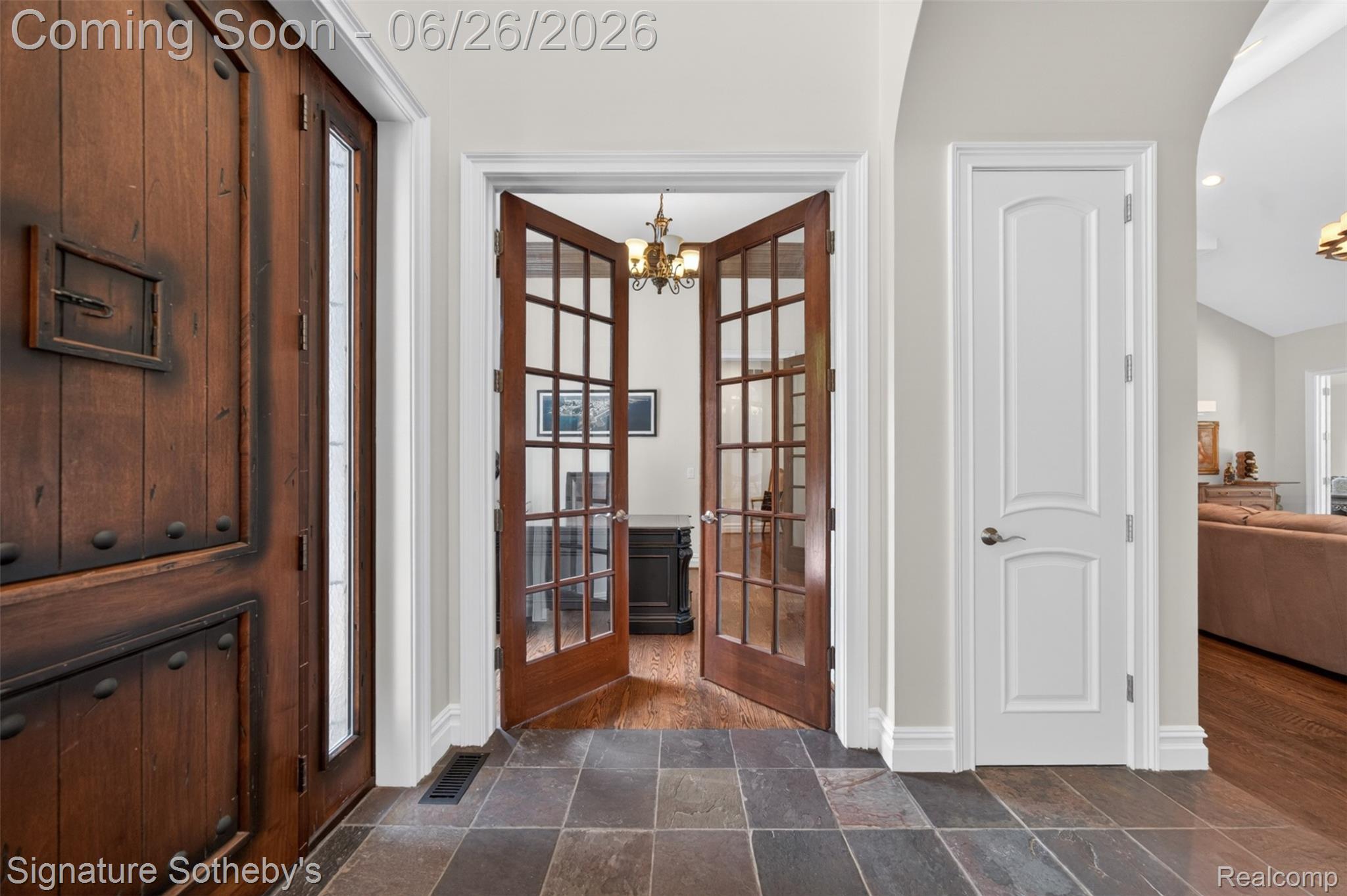 900 Hill Hollow Lane