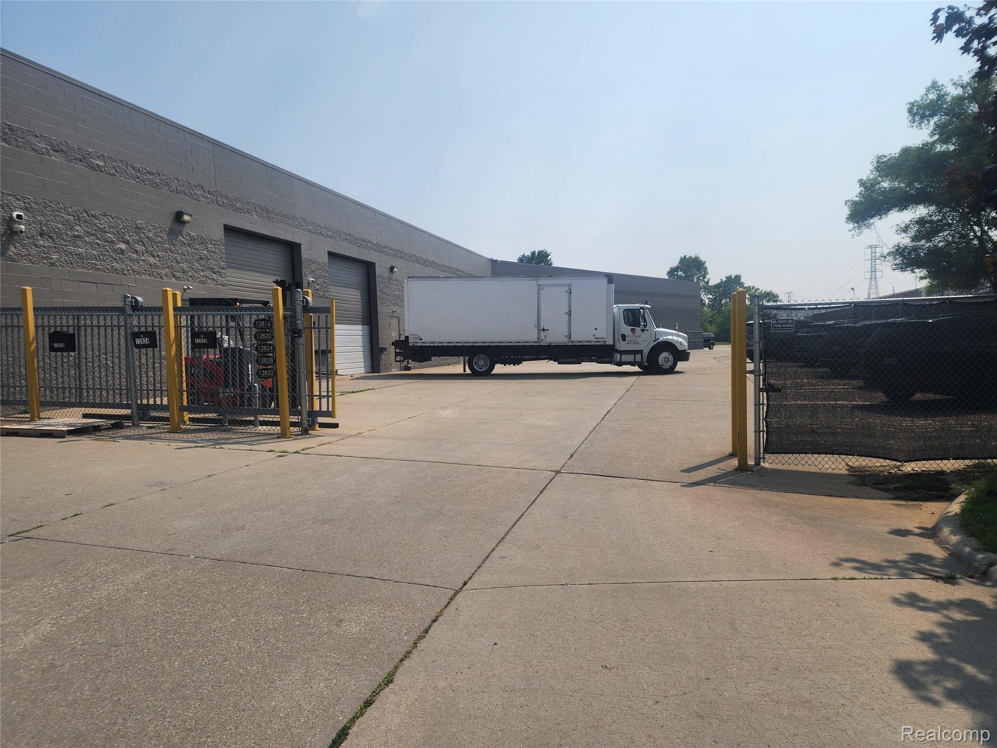 12816-12832 E Nine Mile Road