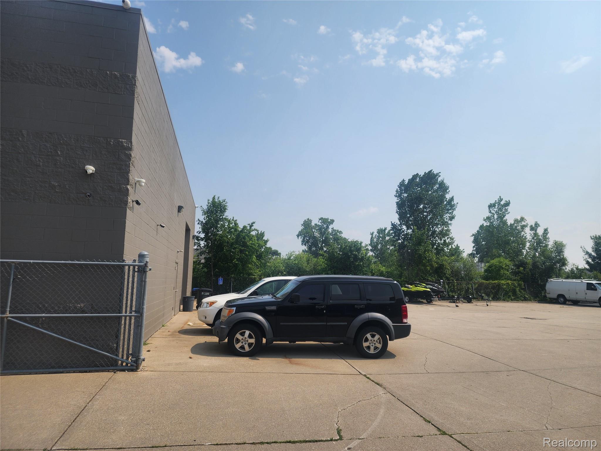 12816-12832 E Nine Mile Road