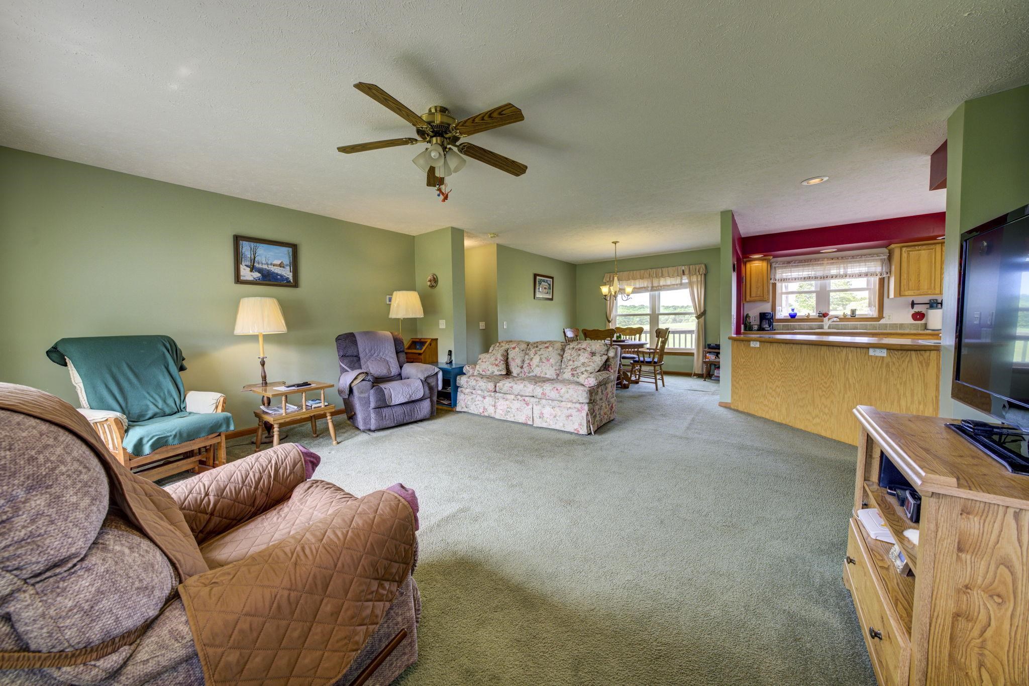 7684 Honey Hollow Road