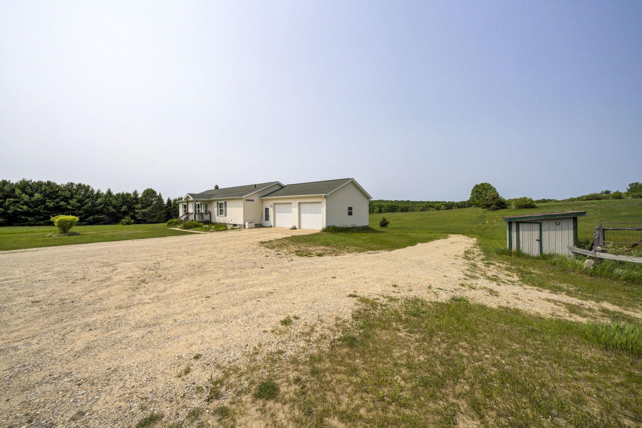 7684 Honey Hollow Road