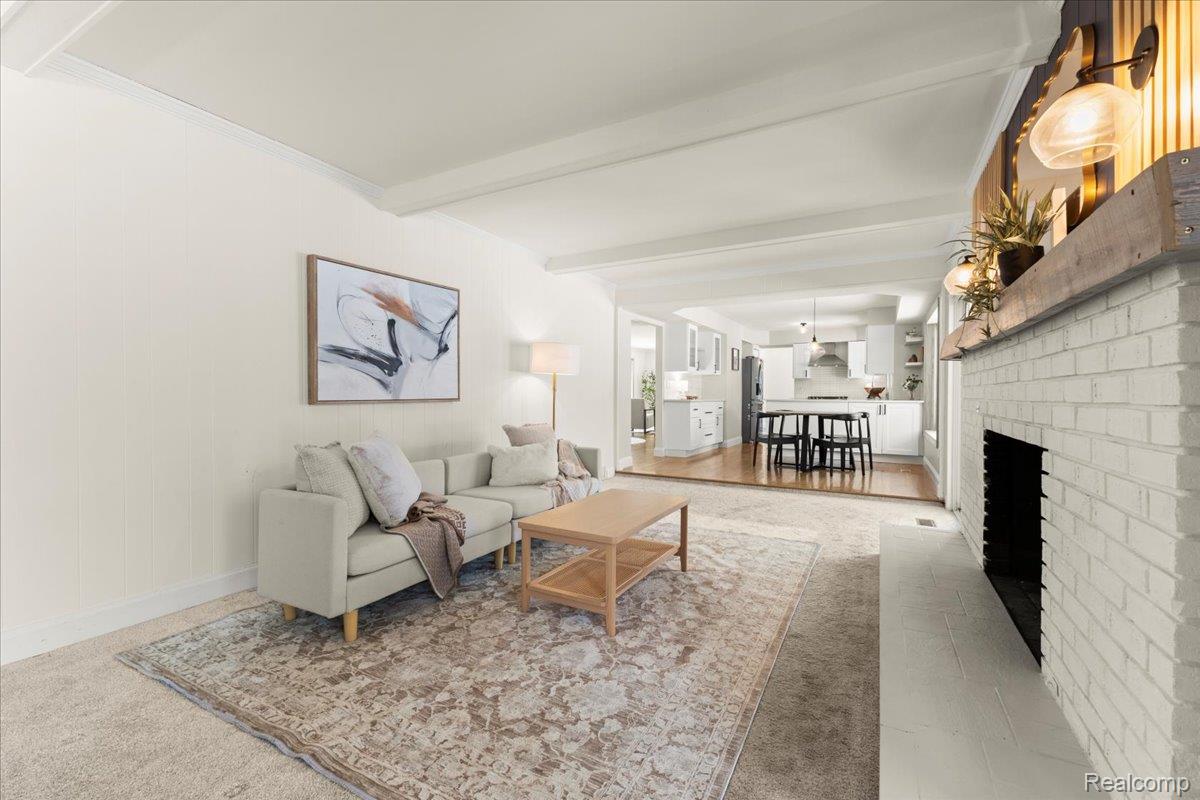 Utica, Michigan 48316, United States, 5 Bedrooms Bedrooms, ,3 BathroomsBathrooms,Residential,Active,254303