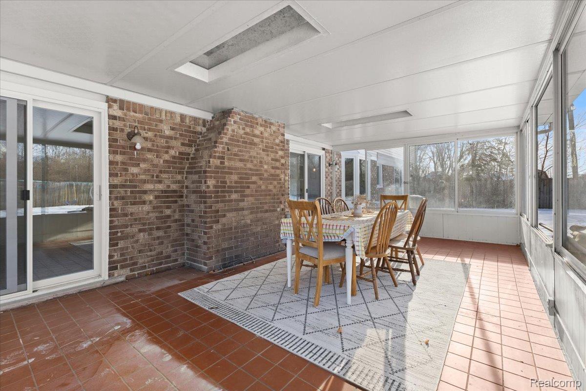 Utica, Michigan 48316, United States, 5 Bedrooms Bedrooms, ,3 BathroomsBathrooms,Residential,Active,254303