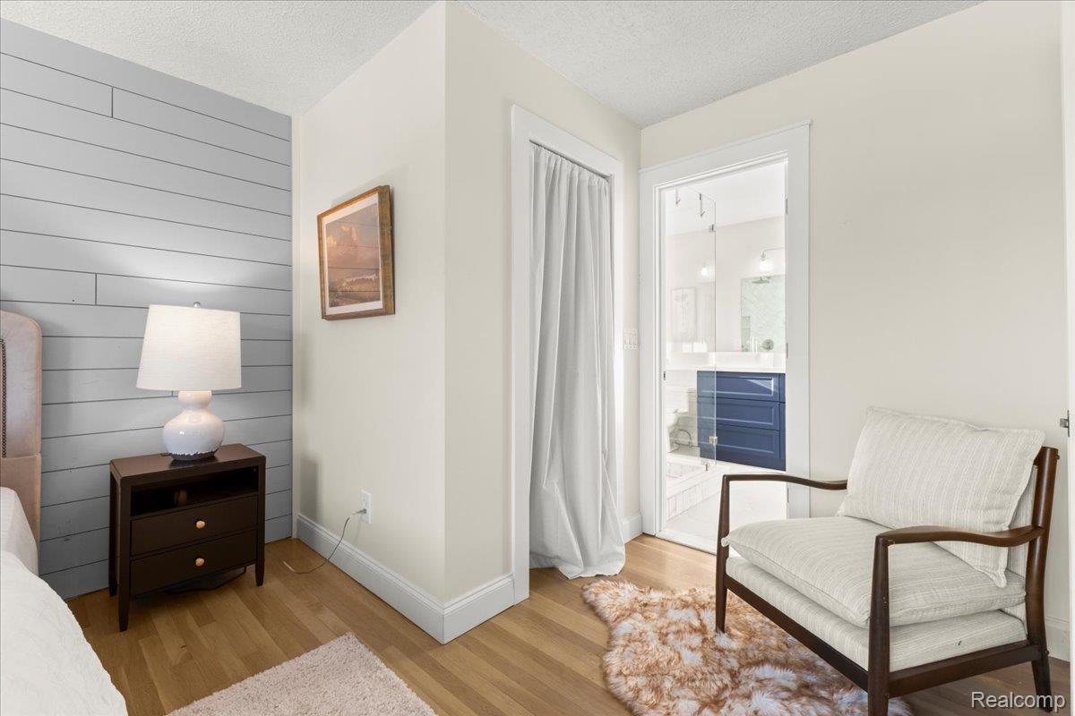 Utica, Michigan 48316, United States, 5 Bedrooms Bedrooms, ,3 BathroomsBathrooms,Residential,Active,254303