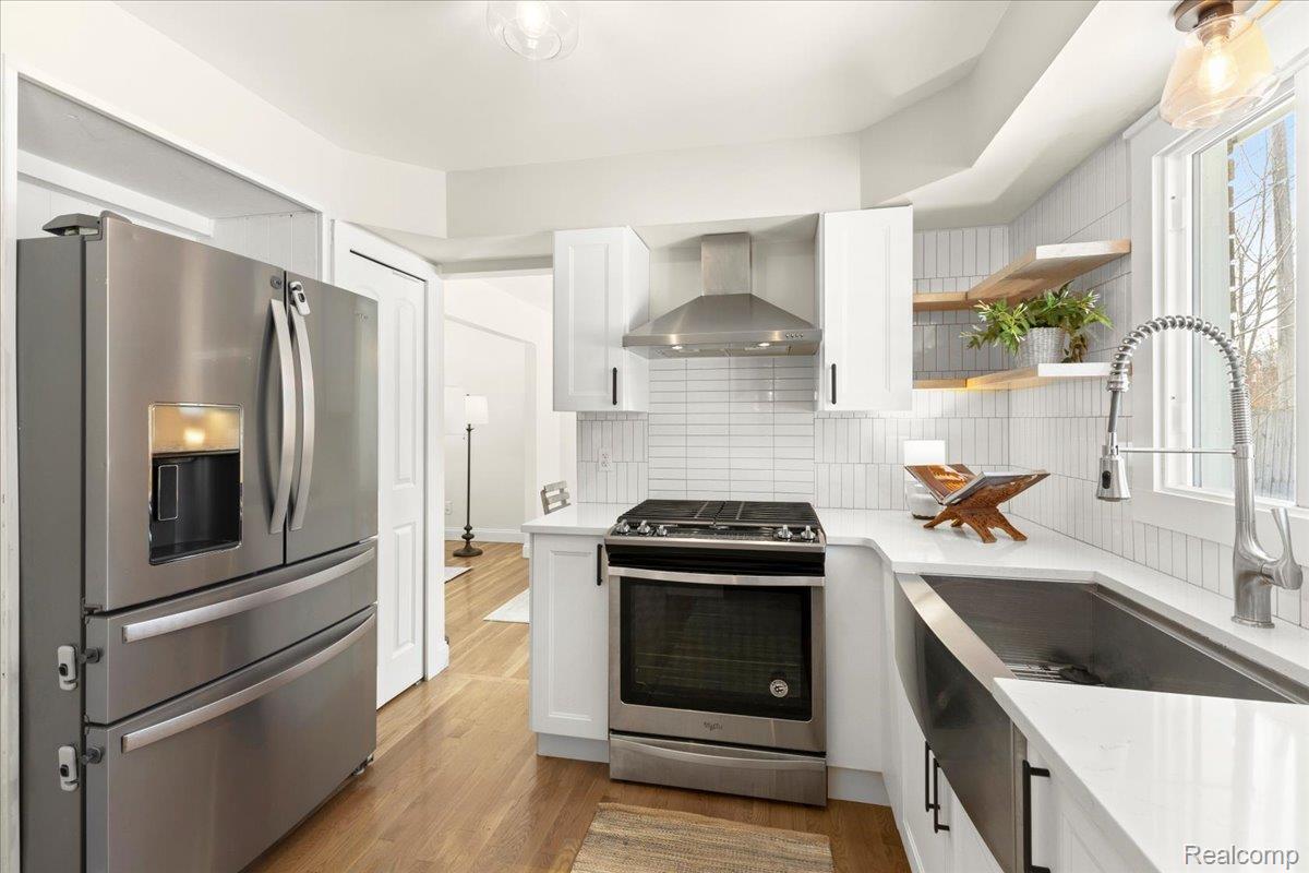 Utica, Michigan 48316, United States, 5 Bedrooms Bedrooms, ,3 BathroomsBathrooms,Residential,Active,254303