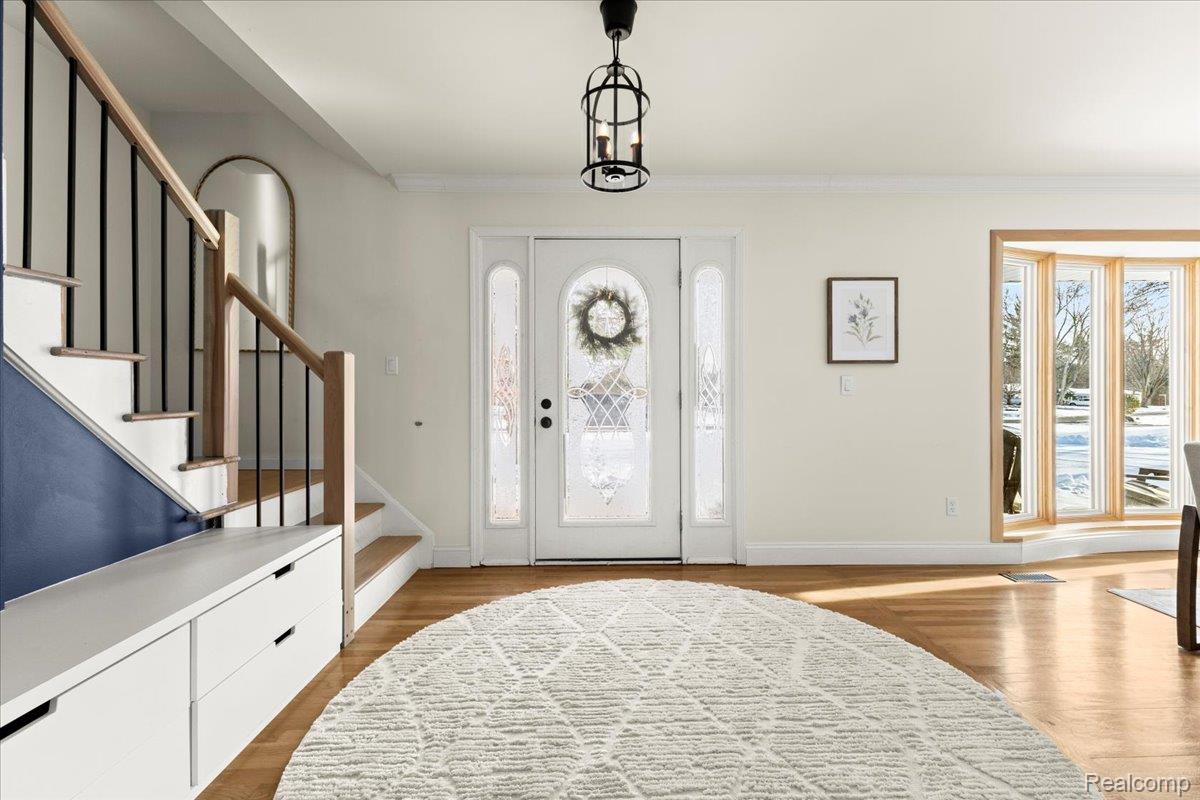 Utica, Michigan 48316, United States, 5 Bedrooms Bedrooms, ,3 BathroomsBathrooms,Residential,Active,254303