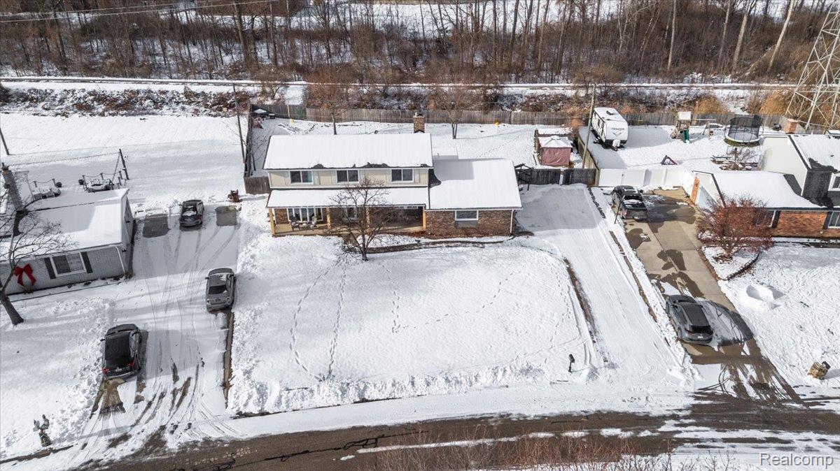 Utica, Michigan 48316, United States, 5 Bedrooms Bedrooms, ,3 BathroomsBathrooms,Residential,Active,254303