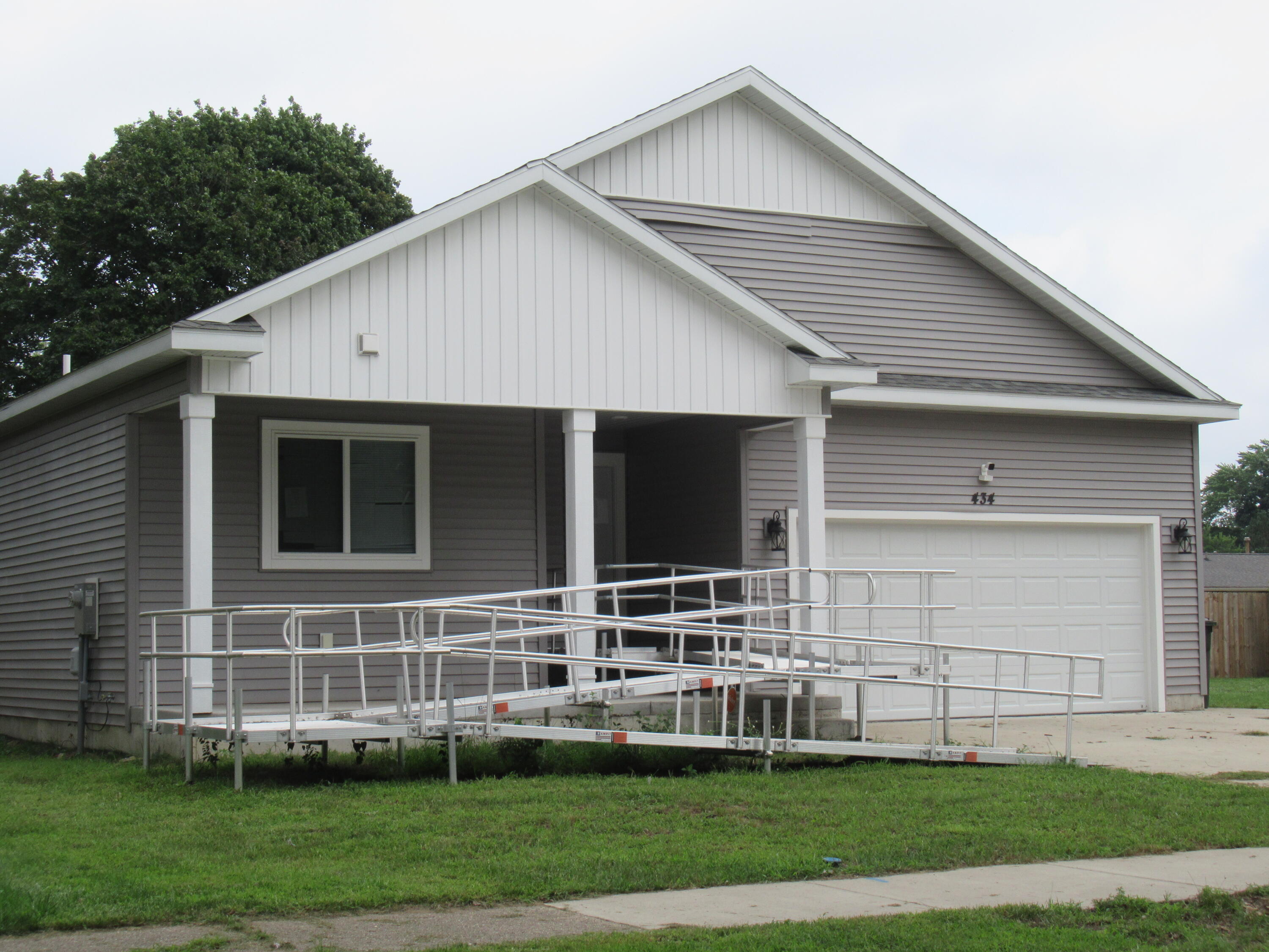 434 Abbey Street