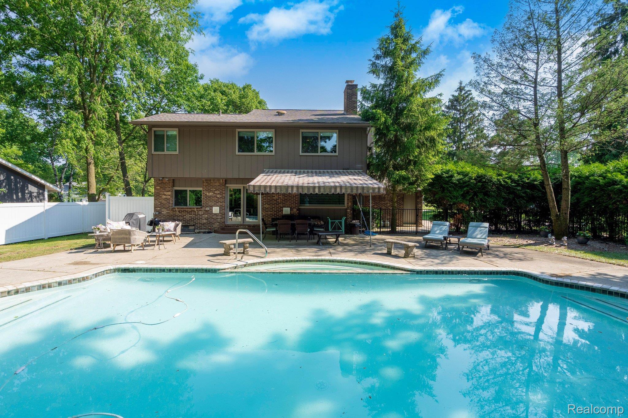 5156 Chestershire Court